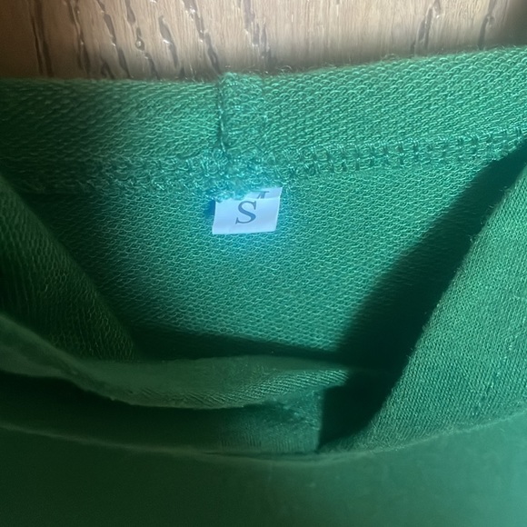 🆕 Flag Hoodie 🍀 - Picture 3 of 4